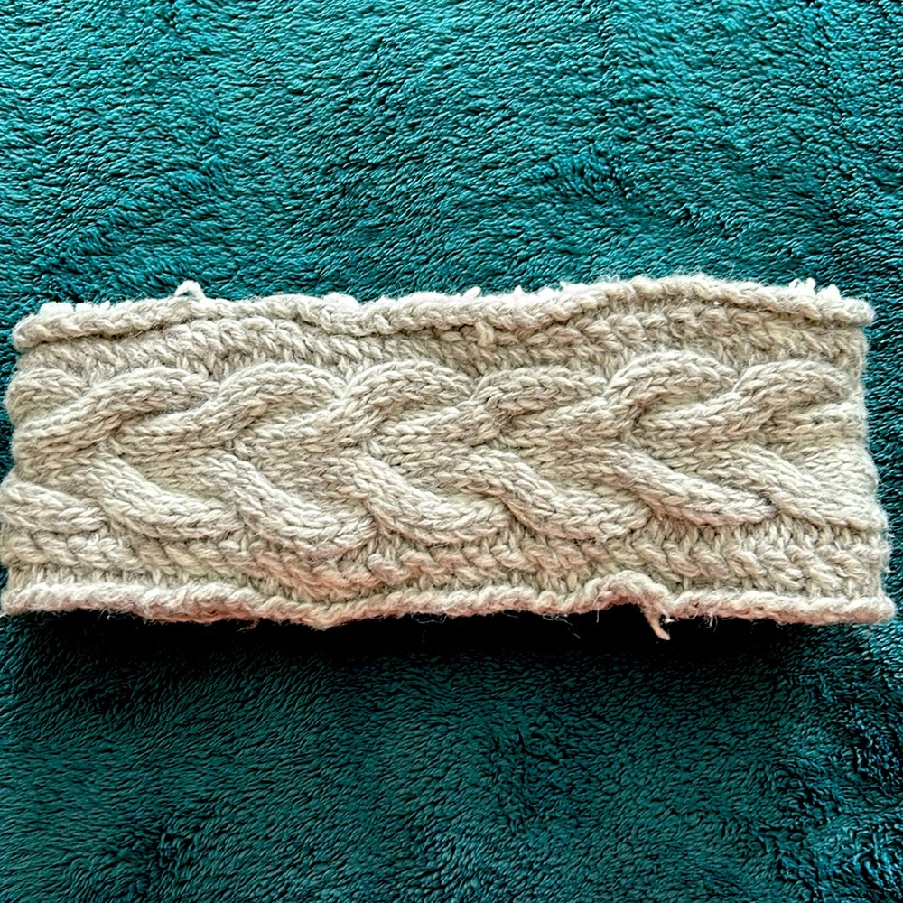 Gray cozy, soft headband.